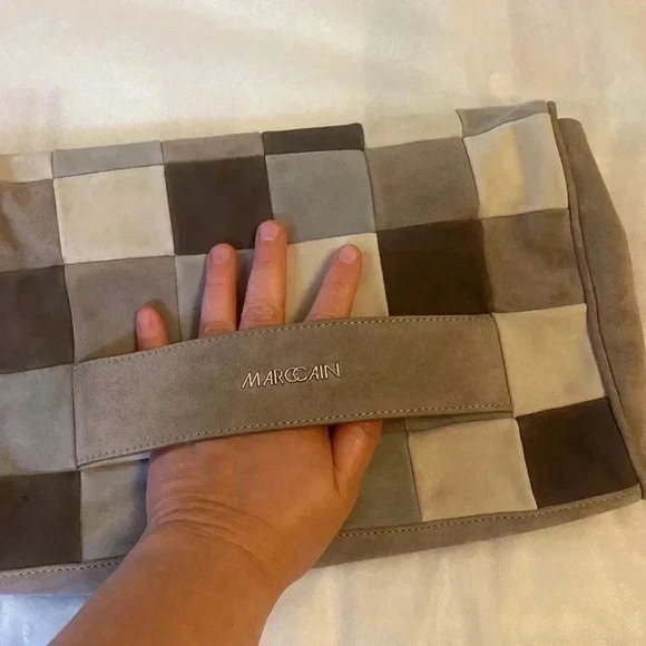 Marc  Cain soft suede hand bag (made in Italy 🇮🇹) - Picture 7 of 7